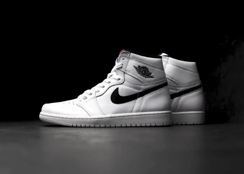 JORDAN - Men - Retro 1 High OG - White/Black