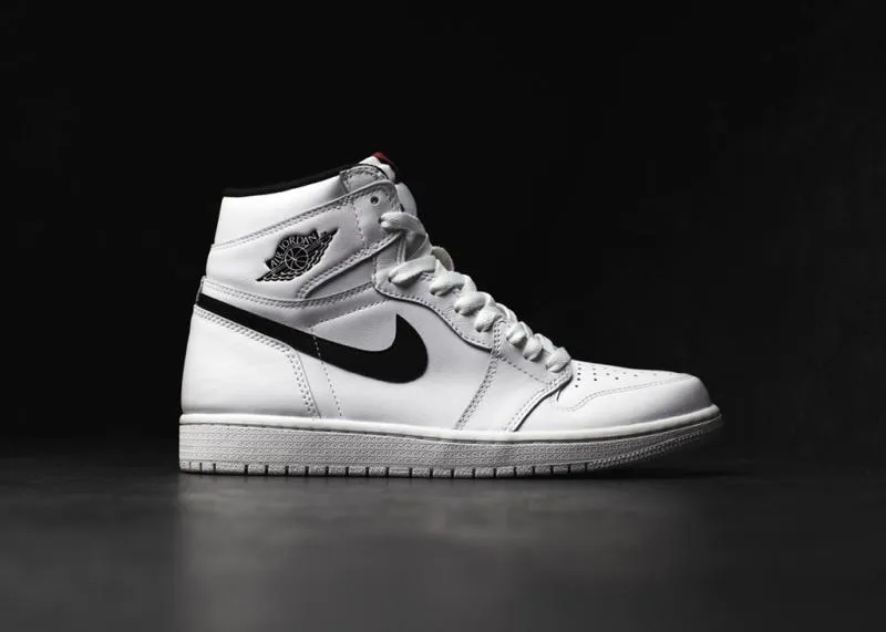 JORDAN - Men - Retro 1 High OG - White/Black