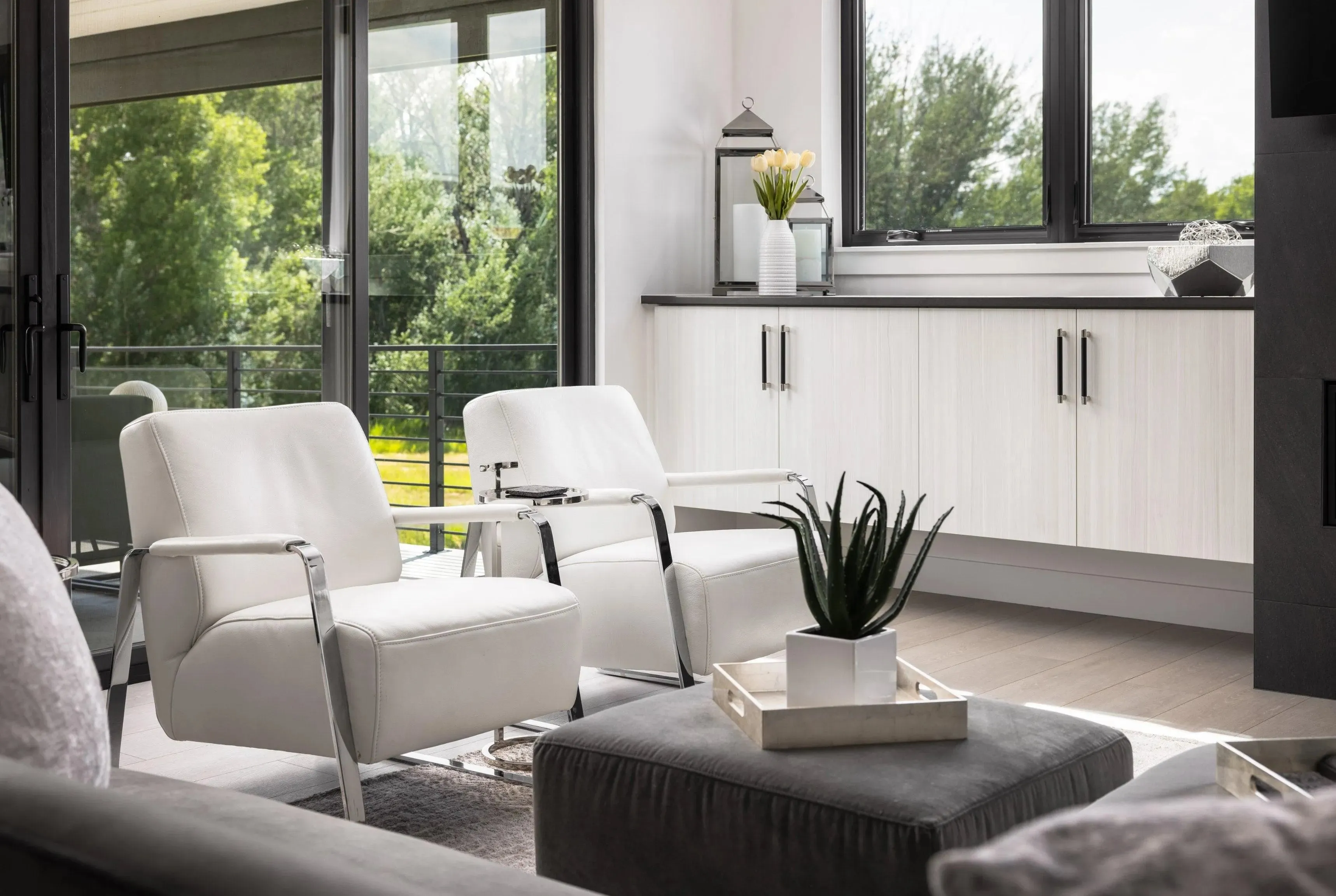 Stylish Family Home with Ample Space and Versatile Layout